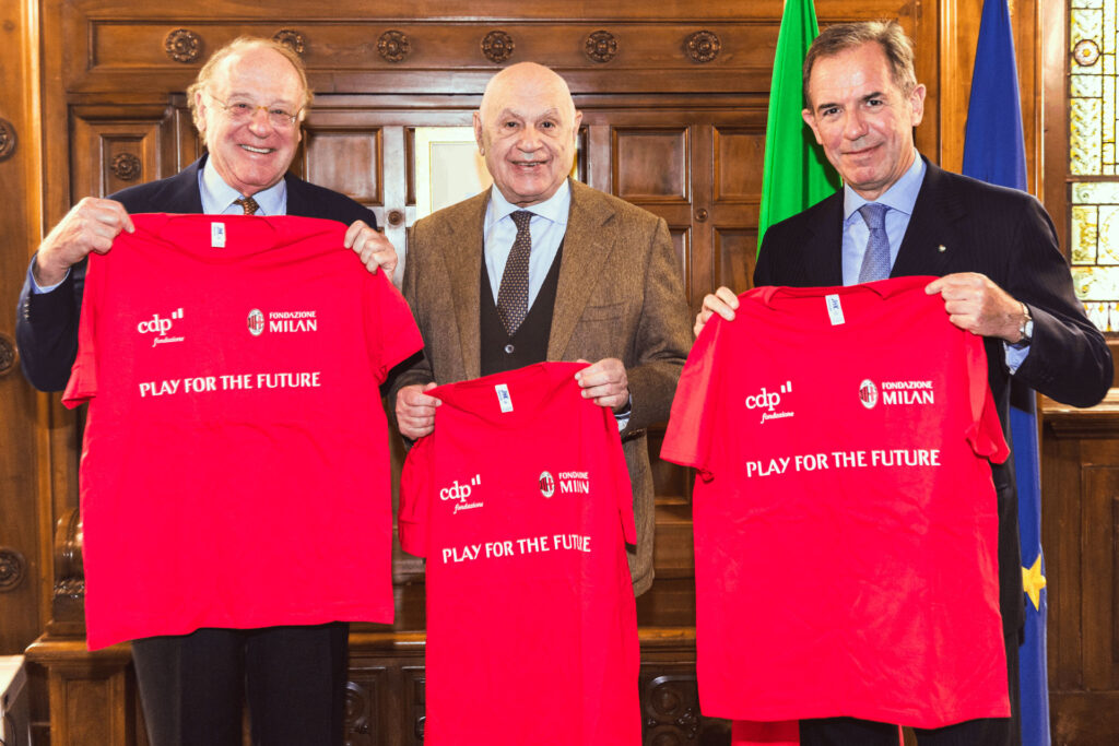 The project “Play for the Future” kicks off: sport as a way to social rescue