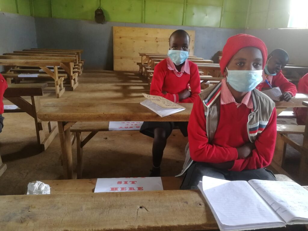 A Nairobi si torna tra i banchi di scuola