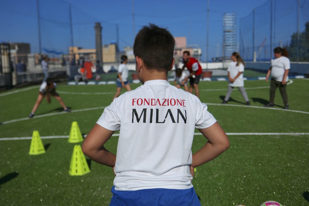 Fondazione Milan e Fondazione Èbbene, insieme per promuovere sport e inclusione