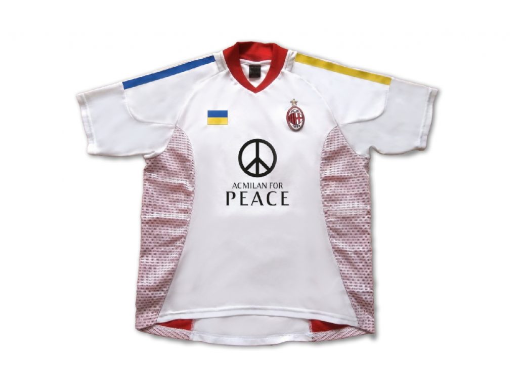 La maglia “Special Edition – Manchester 2003 for Ukraine” è di nuovo in vendita!