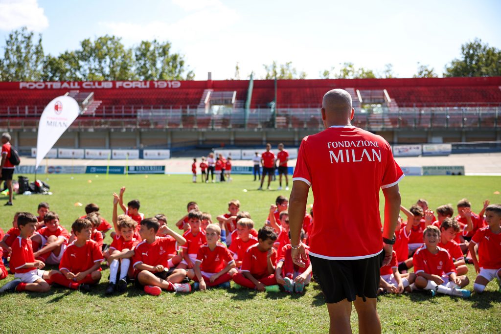Fondazione Milan for Romagna: sport and fun for 160 children from the flood-stricken areas